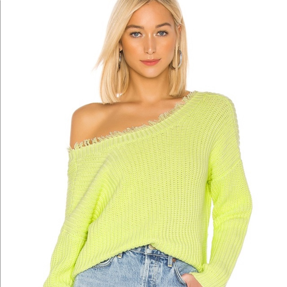 525 2 Way Distressed Sweater in Citrus Green